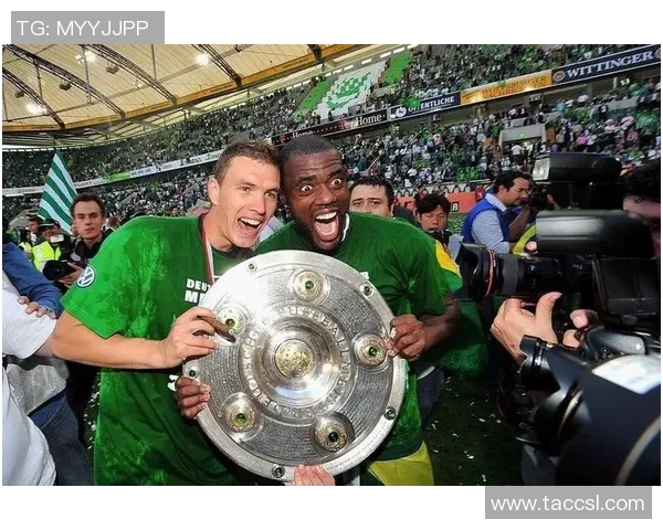 足球星逗比瞬间集锦 看他们如何用笑料征服绿茵场